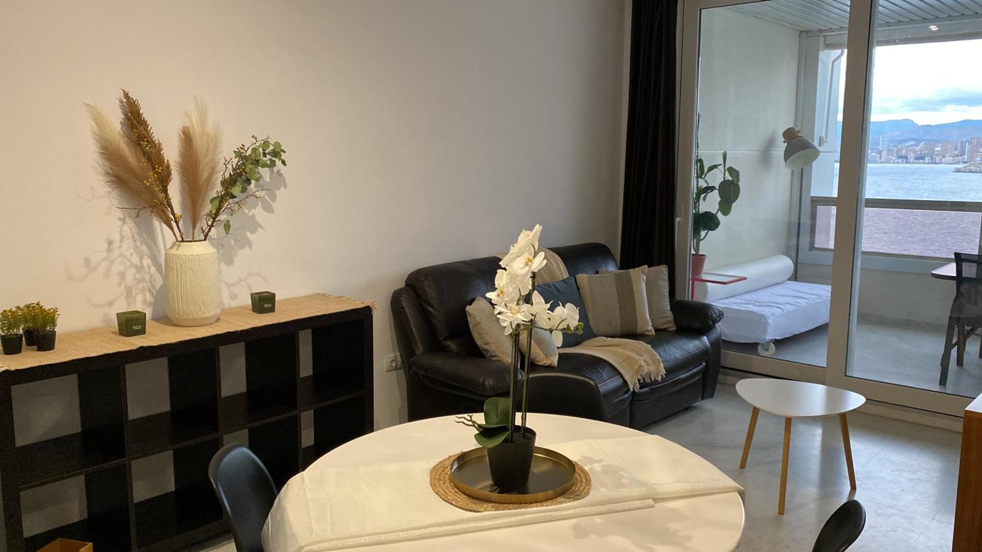 Excellent In Front Of The Sea! Apartment
