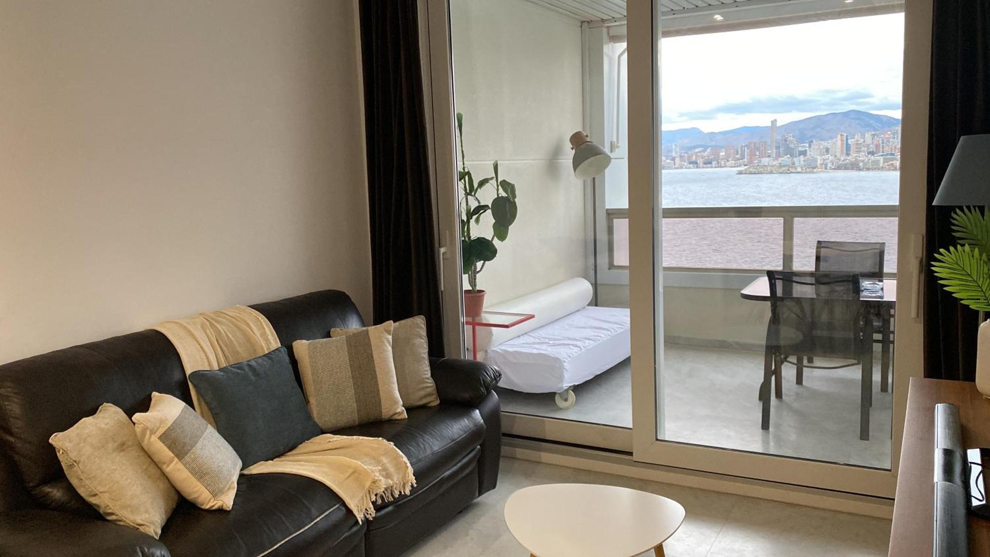 Apartment Excellent In Front Of The Sea!